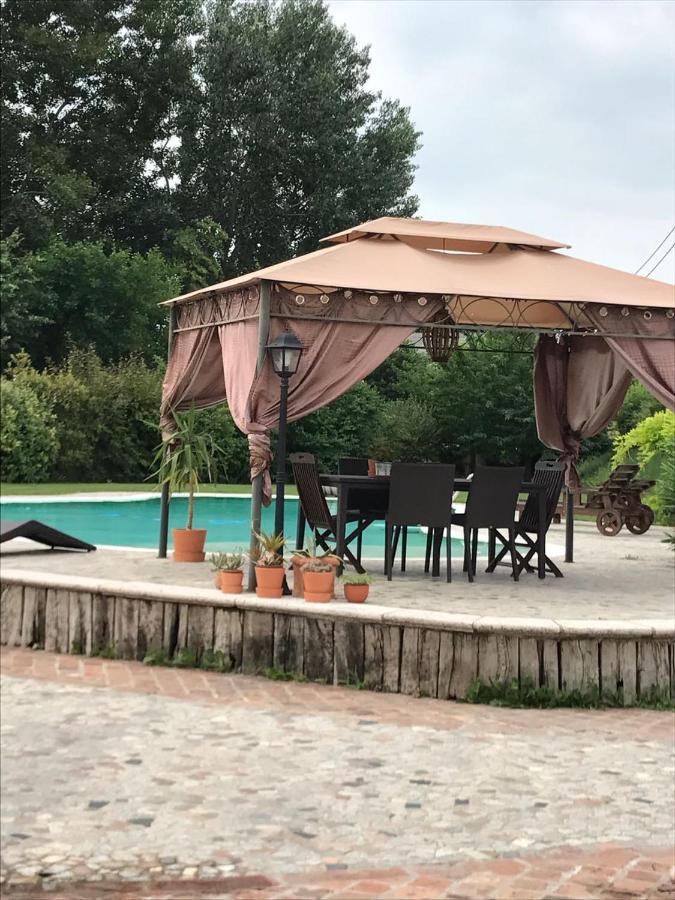 Bagnolo San Vito B&B Il Martin Pescatore المظهر الخارجي الصورة